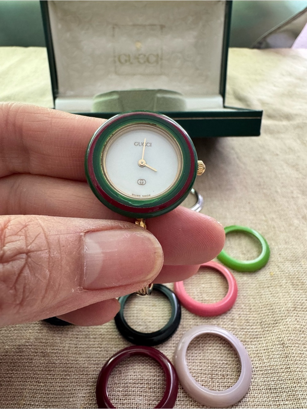 Gucci Gold Bangle Watch with Interchangeable Multicolor Bezels - Picture 8 of 16
